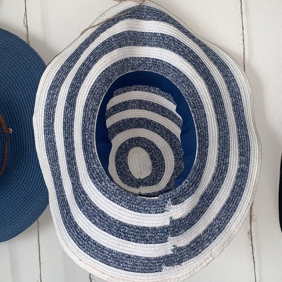 Beach Hat - Picture 6 of 6